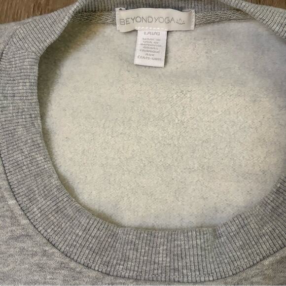 Beyond Yoga LuxeFleece Oversized Crewneck Sweatshirt Grey Sz L NF7947 Womens EUC - Picture 4 of 12